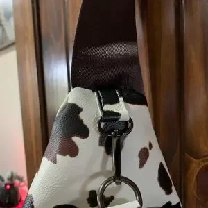 Sam & Hadley | Bags | Nwt Beautiful Cow Print Sling Bag  display picture 2